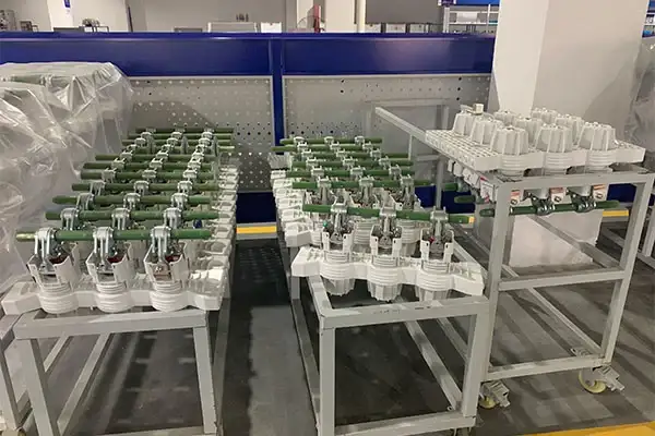 Trasformatori di potenza: componenti fondamentali per la conversione di tensione e il trasferimento di energia